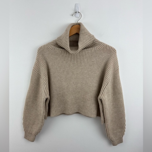 DRESS FORUM Ribbed Cream Turtleneck Sweater SIZE S - Picture 4 of 13